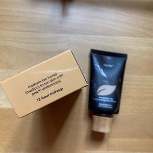 tarte Makeup - NEW Tarte Spf Foundation - Medium Tan Honey tarte Makeup - NEW Tarte Spf Foundation - Medium Tan Honey